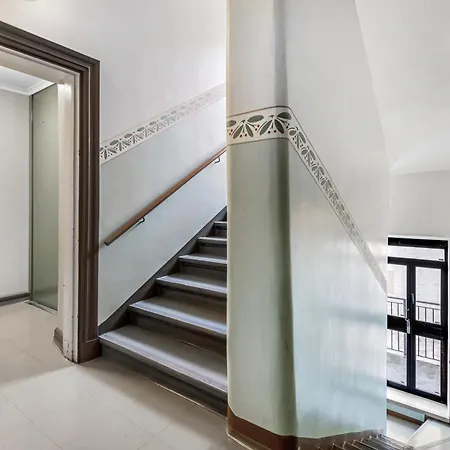 Charming 1-bedroom Near Center Lägenhet