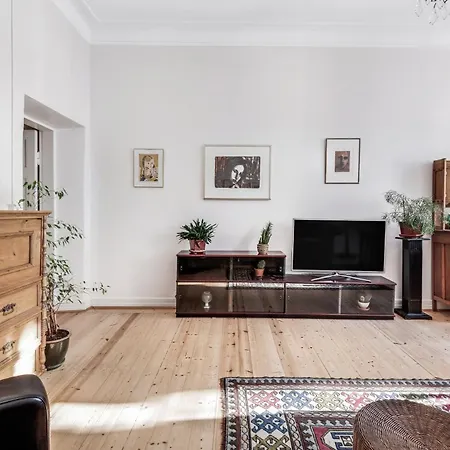 Charming 1-bedroom Near Center Helsingfors