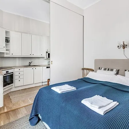 Charming 1-bedroom Near Center Lägenhet